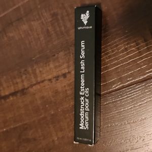 Younique lash serum